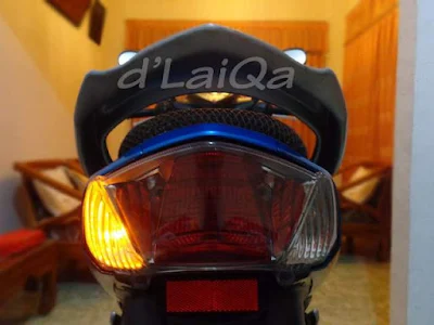 lampu sein telah hidup dan berfungsi