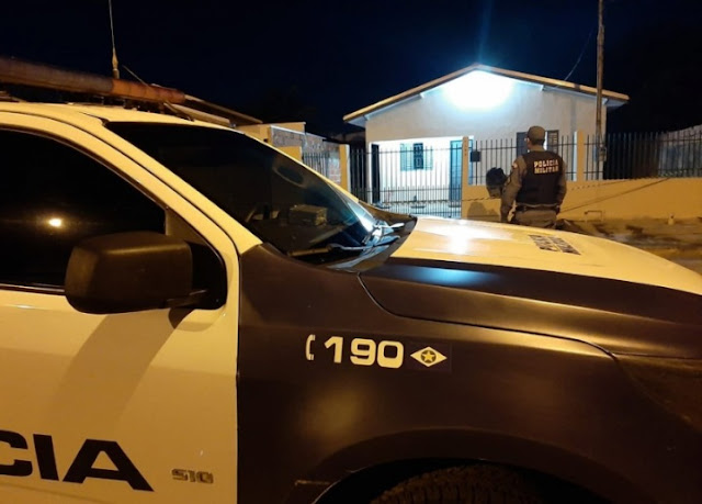 CHACINA – Homem invade alojamento, executa três jovens a tiros e deixa um ferido nesta sexta-feira