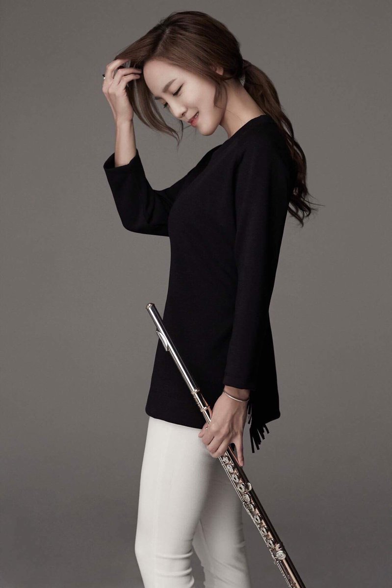 Mascolo Flute Center & Estudantes de Flauta Chaminade, Concertino for Flute Op.107. Flautista