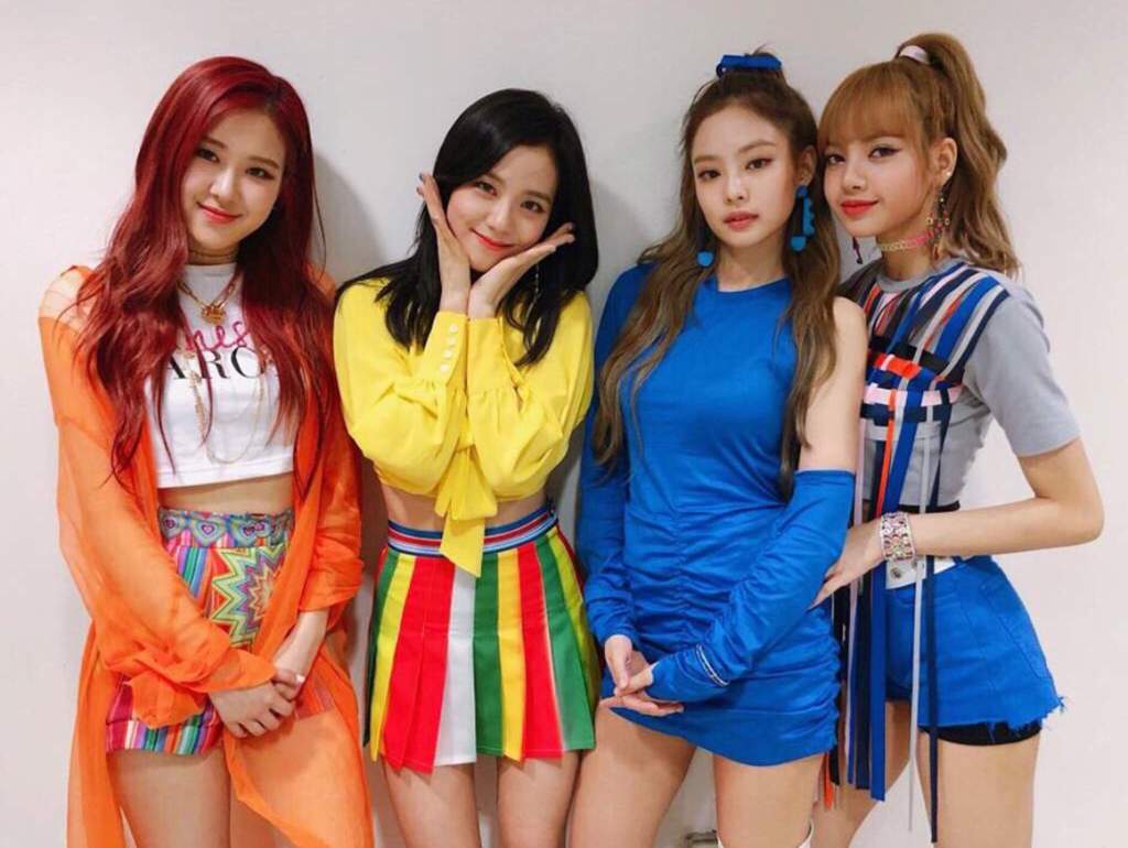 Los BLINK están advirtiendo a YG de un posible boicot para BLACKPINK si