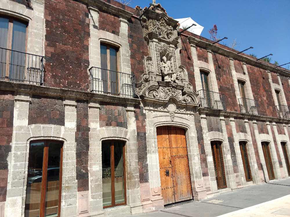 Fachada del Museo Kaluz