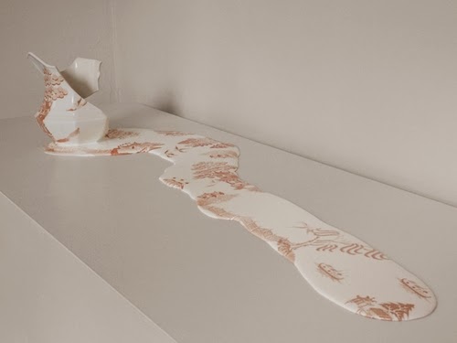 08-Melting-Ceramics-Resin-Plaster-Transfer-Print-Livia-Marin-www-designstack-co