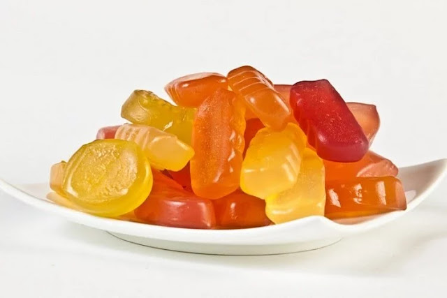 जिलेटिन क्या है, उपयोग, फायदे और नुकसान(Gelatin Uses, Benefits and side effects) जिलेटिन क्या है, उपयोग, फायदे और नुकसान(Gelatin Uses, Benefits and side effects)