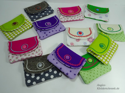 Gestickte Minigeldbörsen, Angies Kleiderschrank