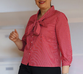 Rote bluse mit schluppe Clearance