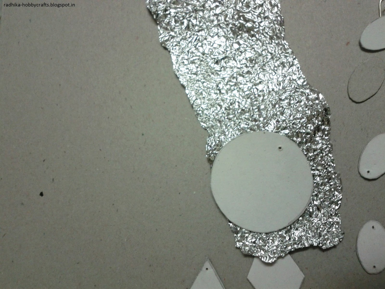 Hobby Crafts :): Aluminium foil art