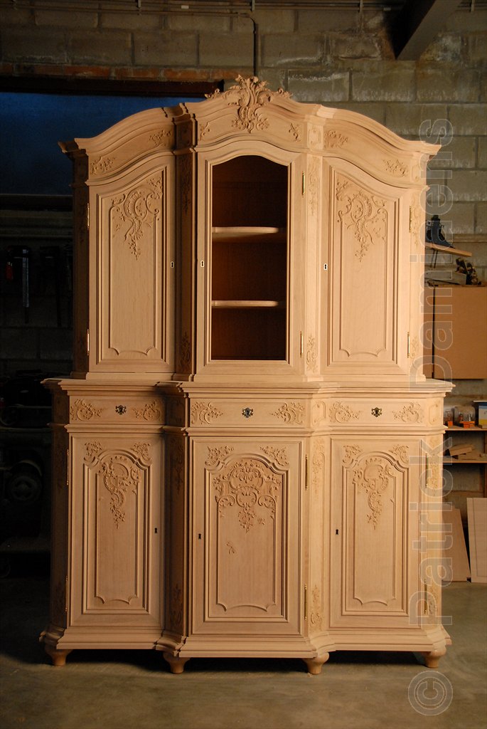 ORNAMENTSCHNITZER Patrick Damiaens: AACHENER Stilmöbel | Lütticher