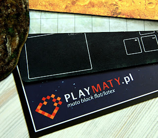 http://planszowki.blogspot.com/2016/04/maty-do-gry-playmatypl-recenzja.html