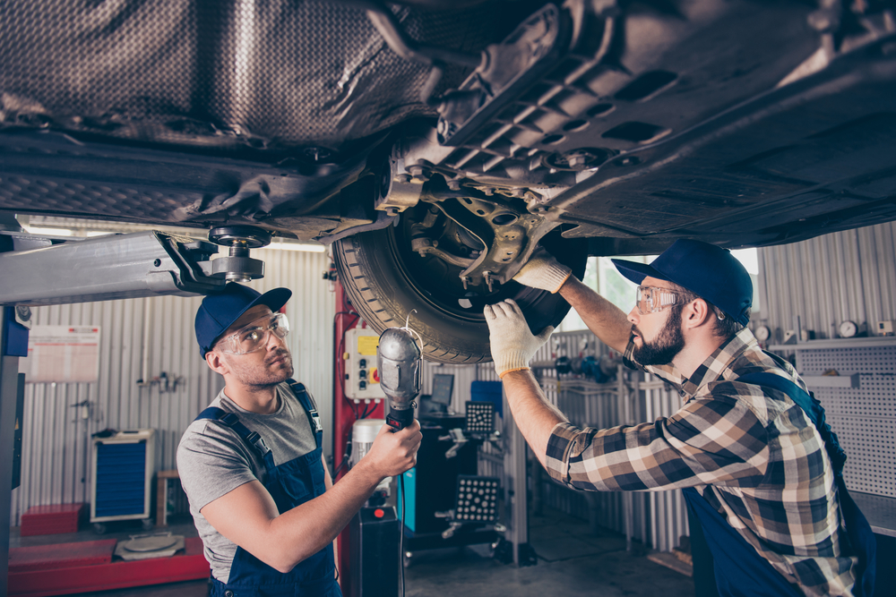 Importance of Mechanic for the regular Car Services My Thought Hub