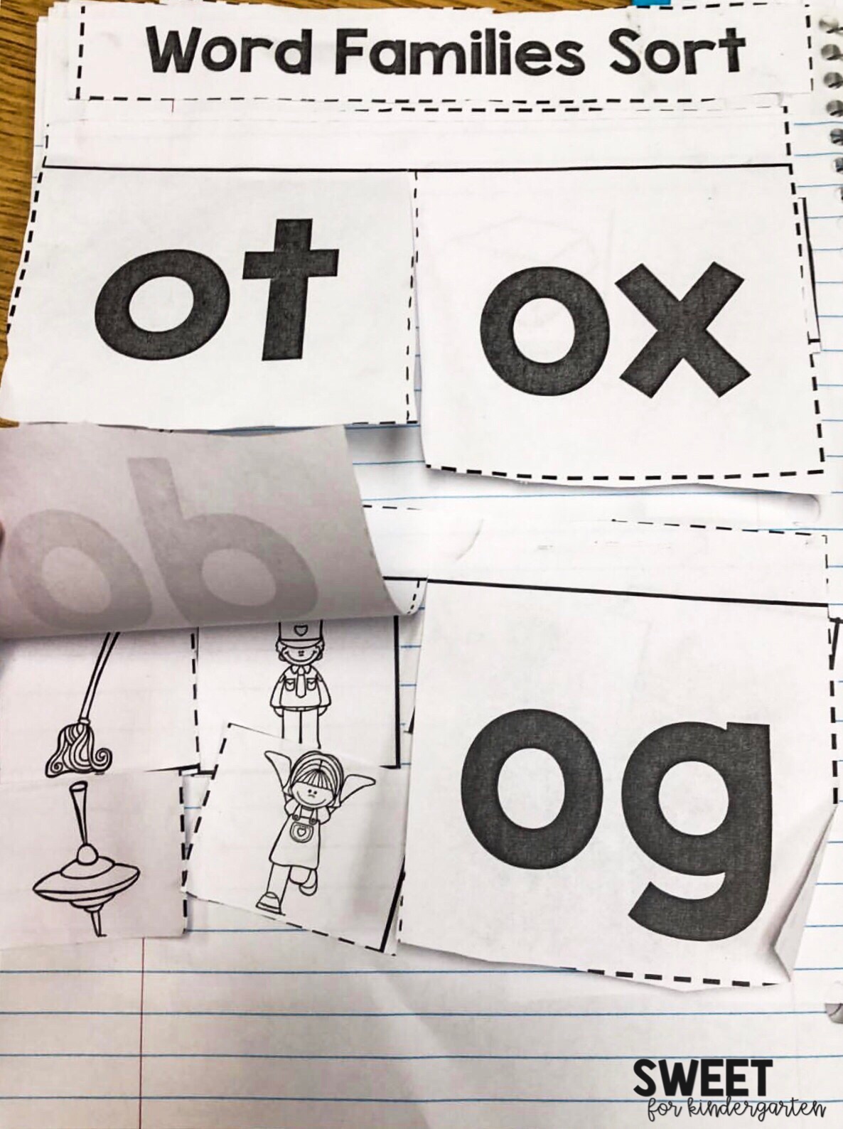Interactive Notebooks in Kindergarten - Sweet for Kindergarten
