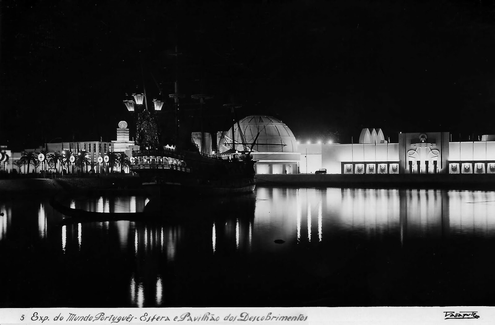 Exposição do Mundo Português à Noite