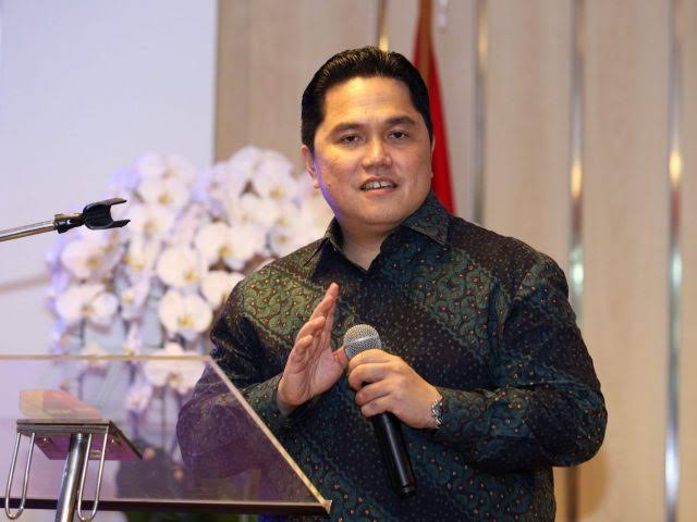 Ini Alasan Karyawan Garuda Indonesia Kirim Bunga Kepada Erick Thohir