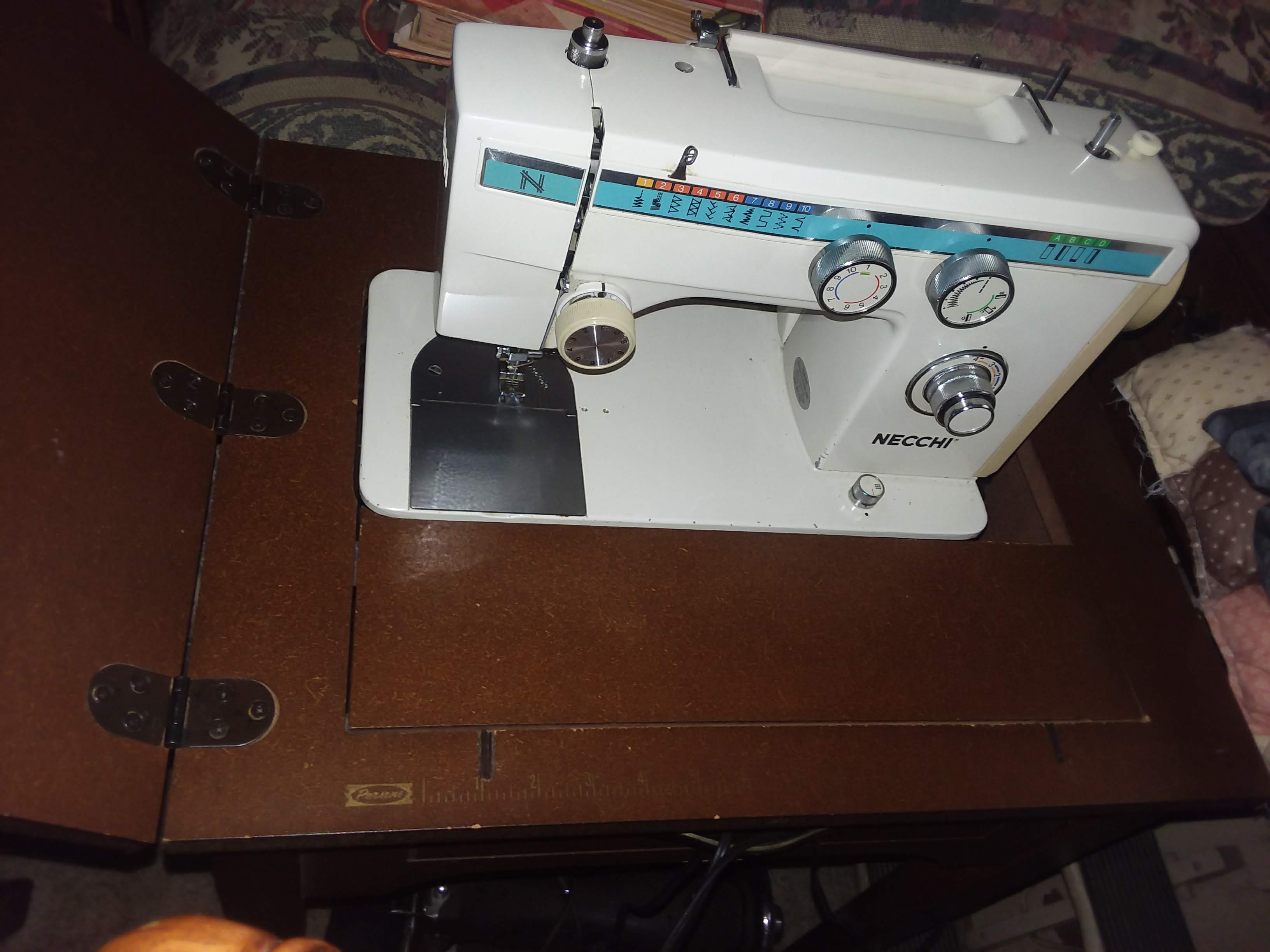 Necchi 575 FA Sewing Machine 534FB