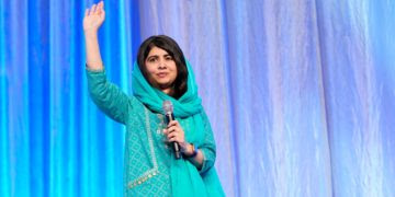 Malala Yousafzai मुझे उम्मीद है कि मुझे भी कोई ऐसा मिले जो मुझे समझता हो....