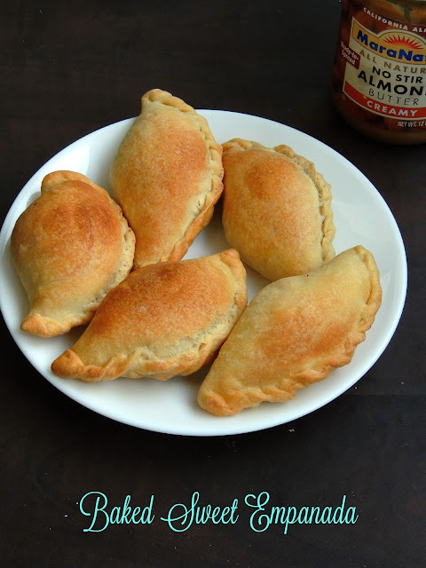 Baked sweet empanada