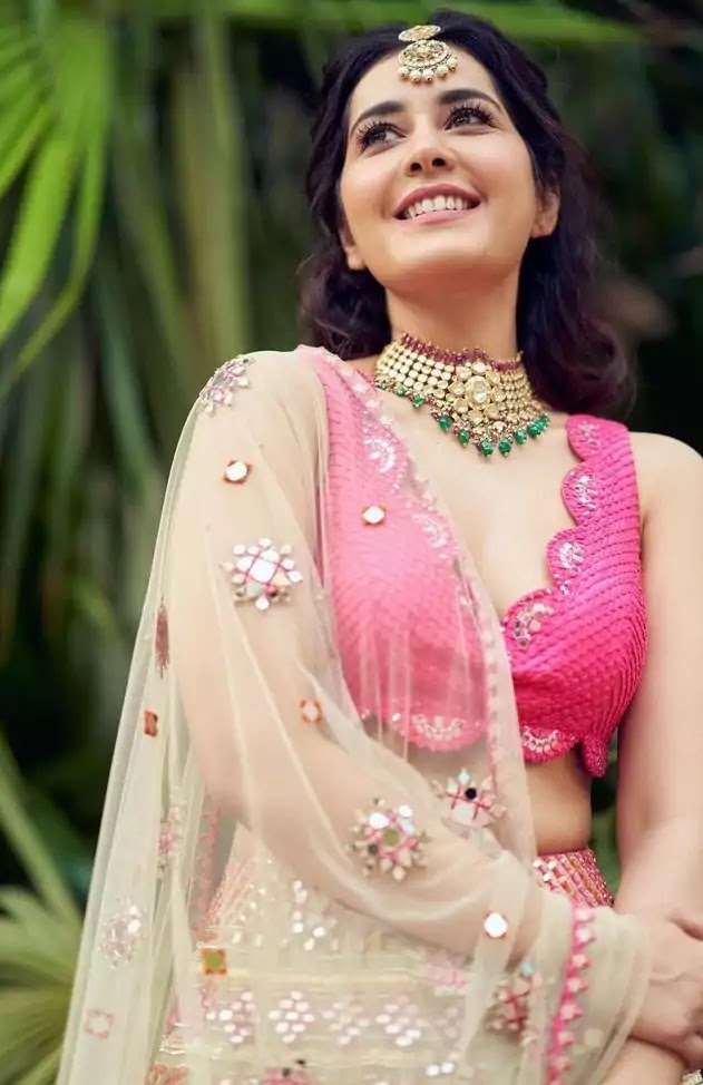 raashi-khanna-in-pink-lehenga raashi-khanna-in-pink-lehenga