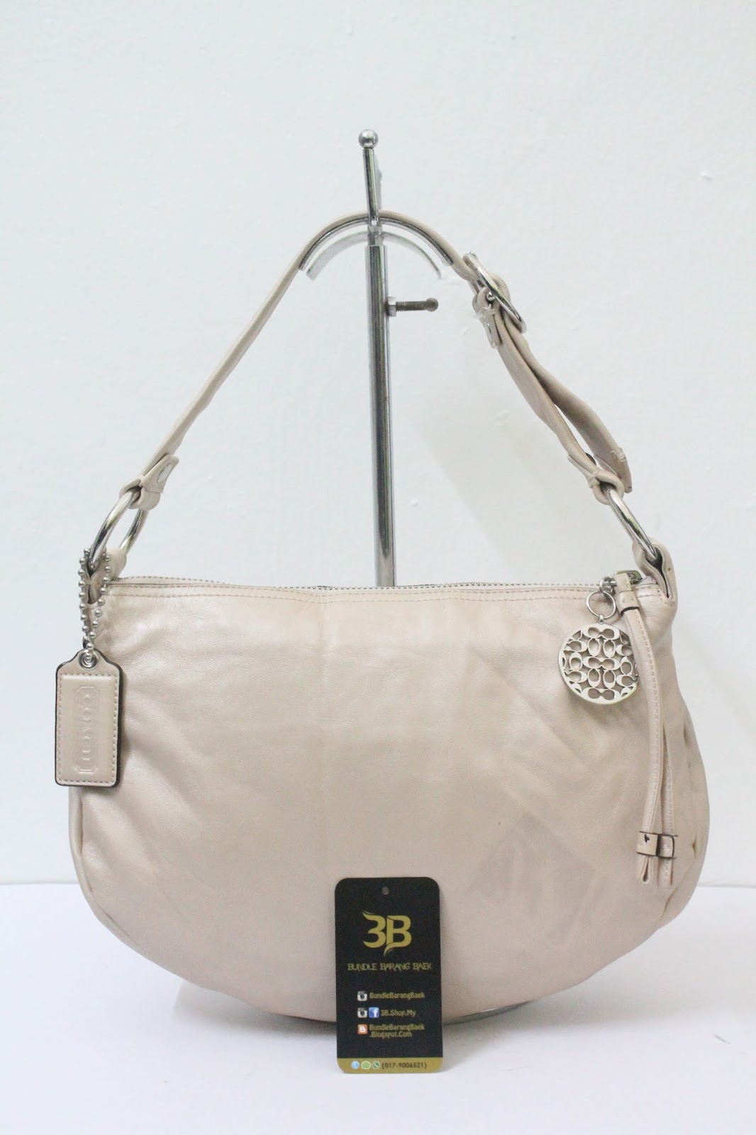 BUNDLEBARANGBAEK: Authentic COACH Ali Pearl Leather Hobo Bag.
