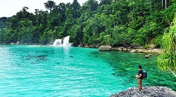 8 Tempat Wisata di FakFak Papua Barat yang Paling Terkenal