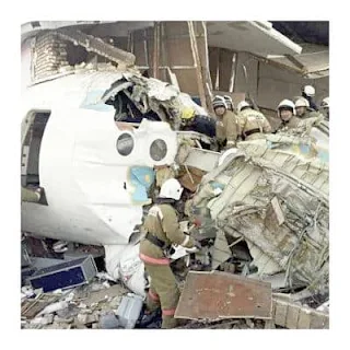 Avión se desploma después del despegue en Kazajstán 