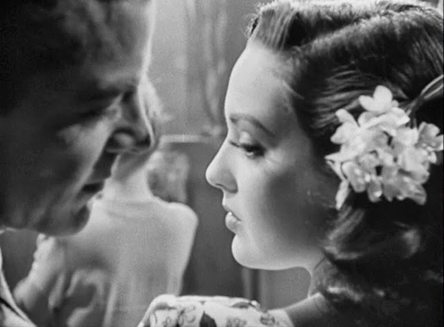 Flick Review < Fallen Angel | Otto Preminger (1945) 12 Flick Review < Fallen Angel | Otto Preminger (1945) Fallen+Angel+Otto+Preminger++(1)