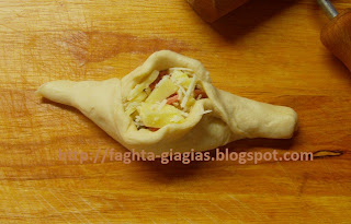 Τα φαγητά της γιαγιάς - Πεϊνιρλί με αφράτη ζύμη