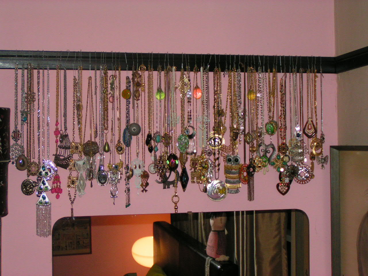 Annimal House How’s yours hangin'? DIY necklace hangers