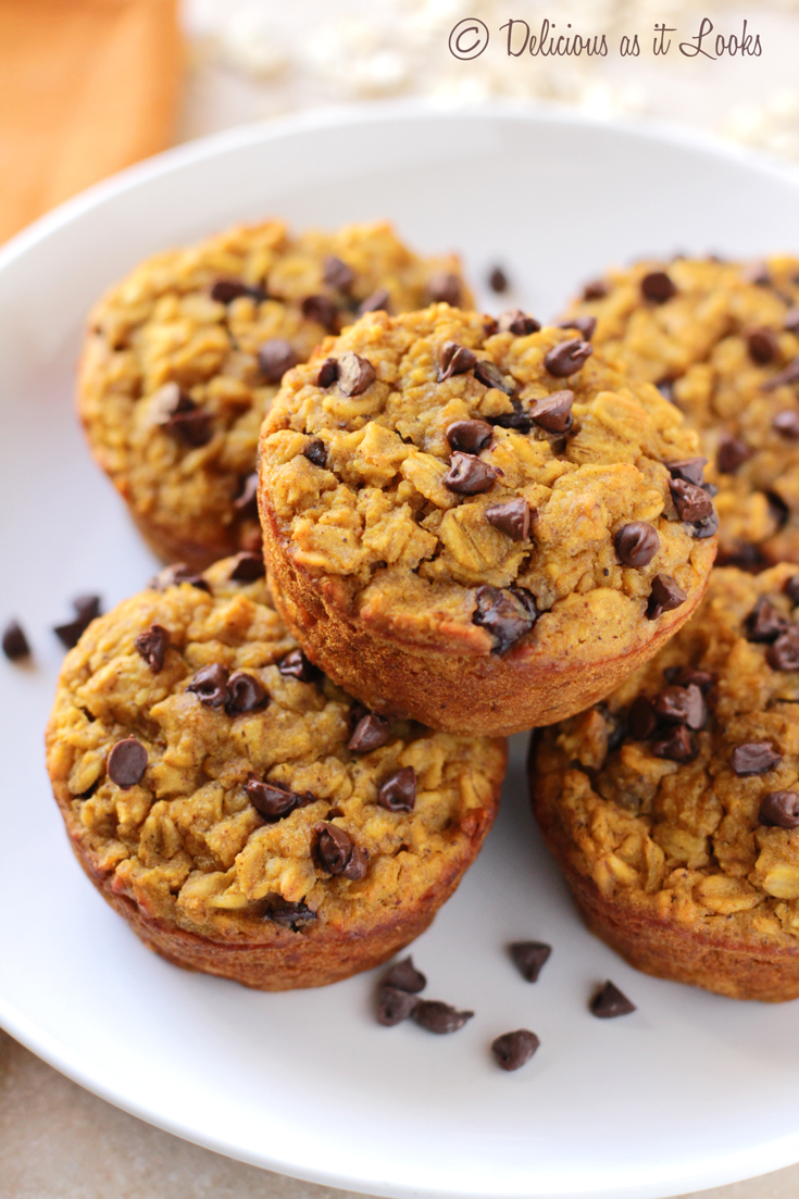 Delicious as it Looks Pumpkin Chocolate Chip Baked Oatmeal Muffins