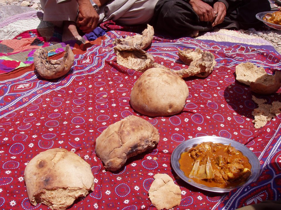 Discover Balochistan Balochistani Bread called (Kurnoo & Kaak)