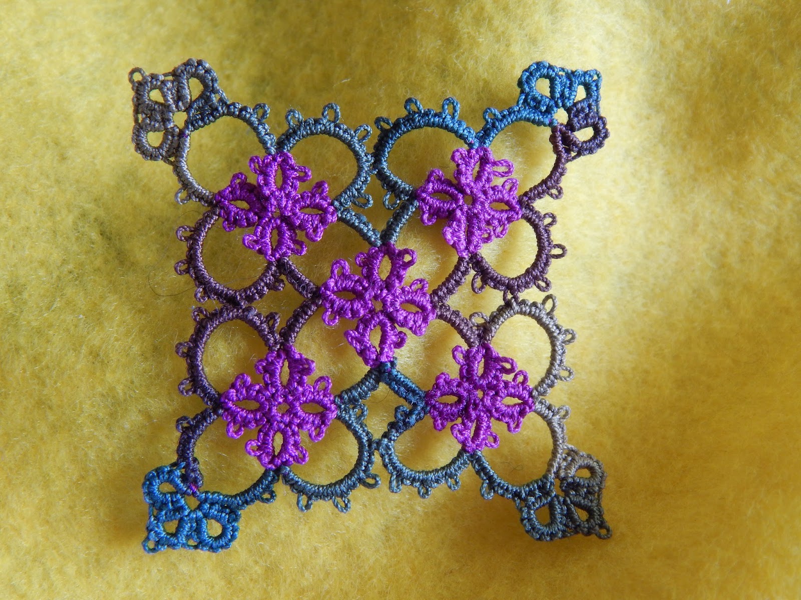 Carollyn's Tatting Blog French Frivolite and Renulek Doily Update
