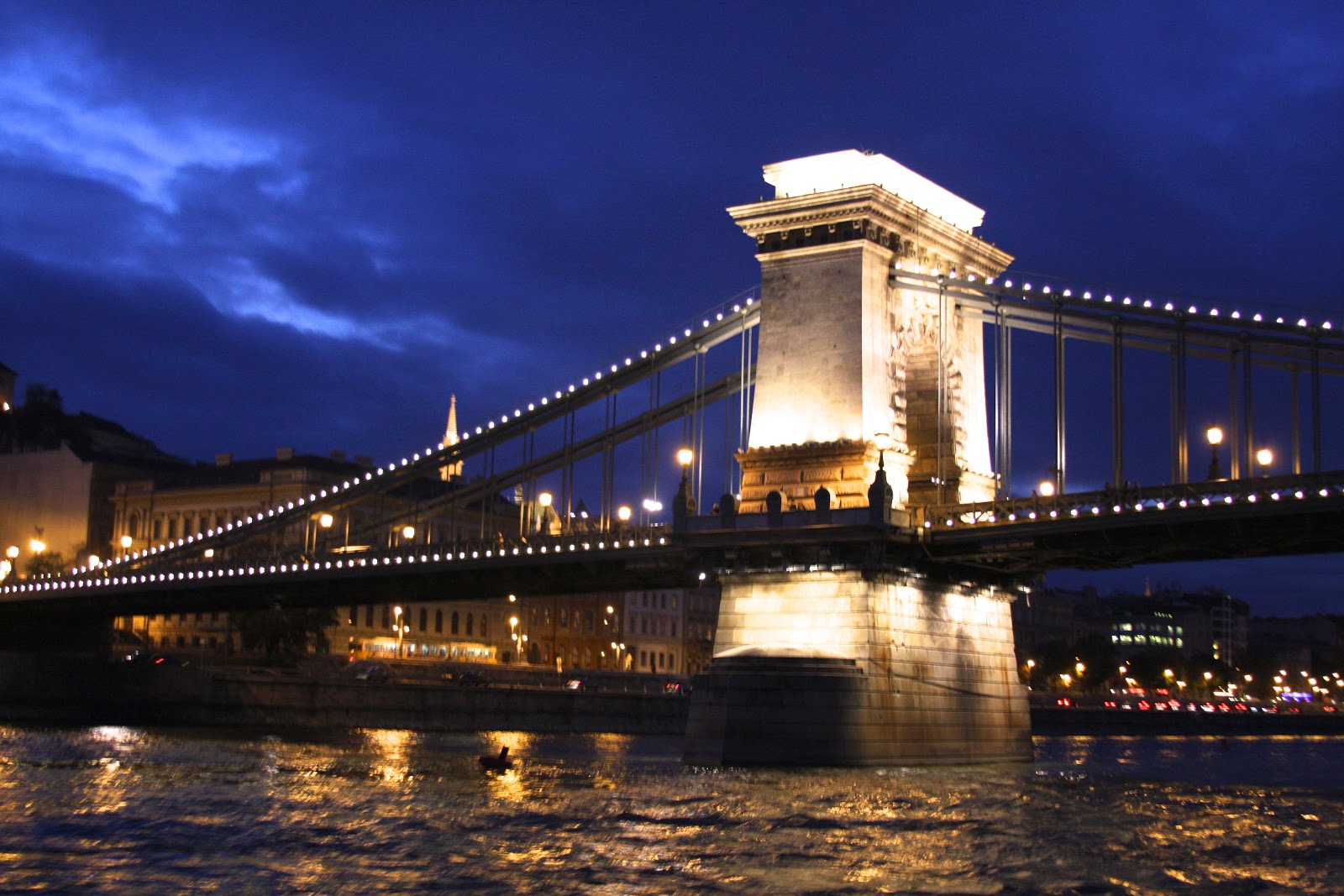 Travel Trip Journey Sz chenyi Chain Bridge  in Budapest  