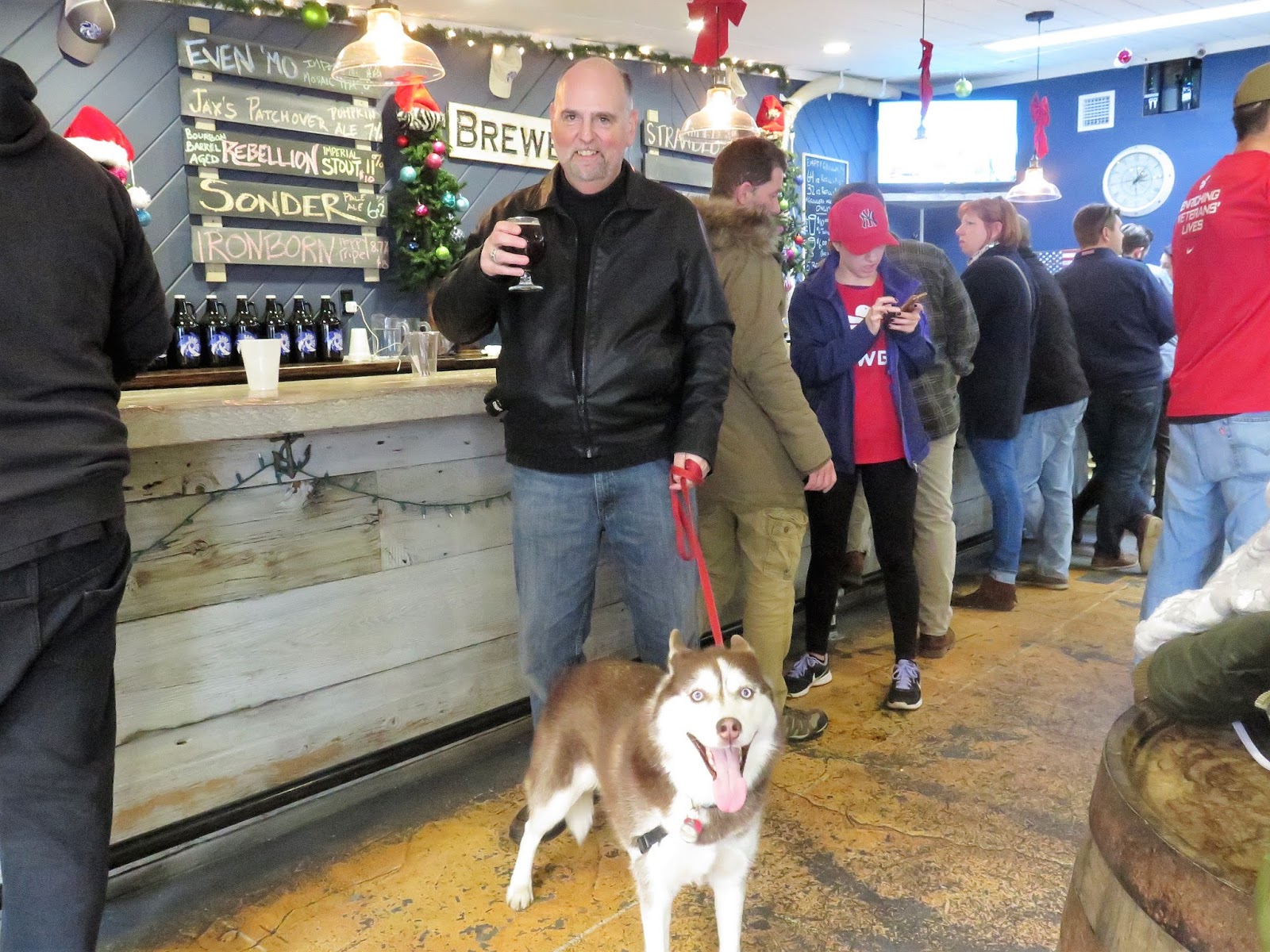 Dogs Luv Us and We Luv Them 100 Places to See With Your Dog A Dog