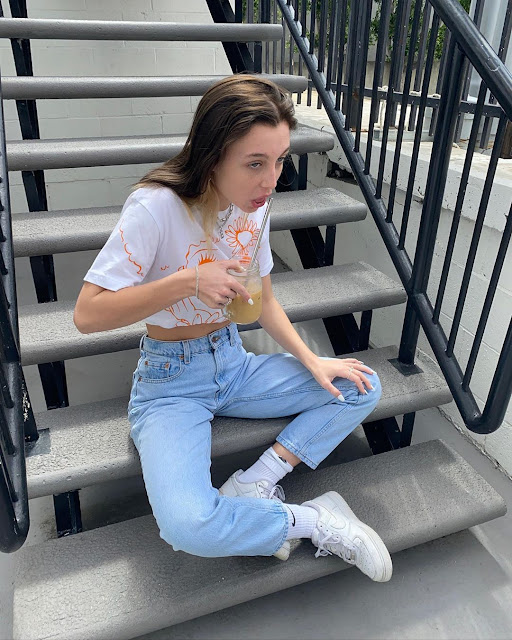 Emma Chamberlain Instagram Clicks 25 MAr 2020