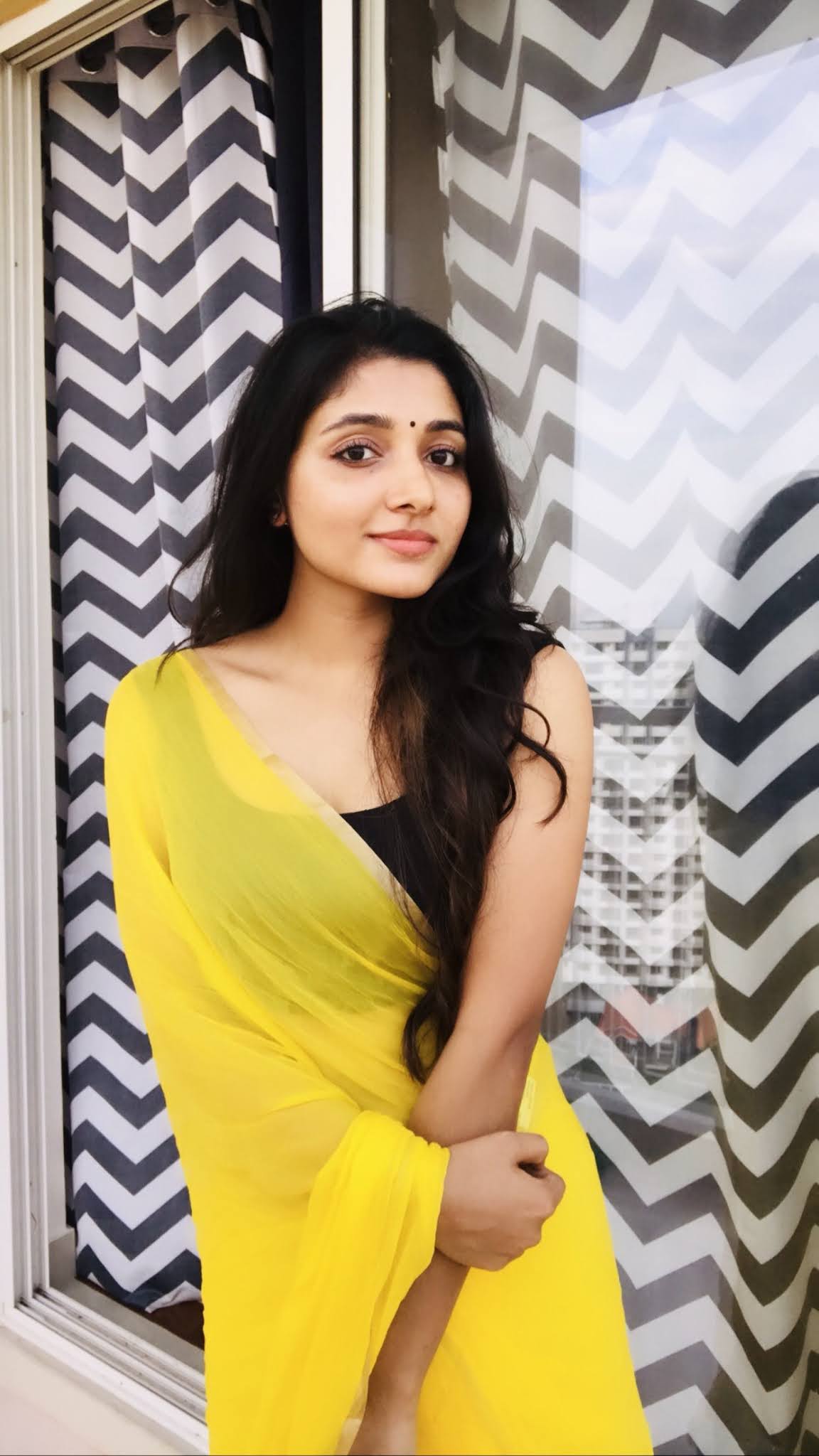 Actress Mirna Menon In Saree Photos Navel Queens Actress Mirna Menon In Saree Photos Navel Queens
