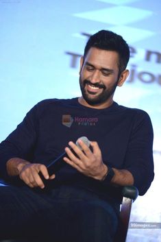 dhoni images