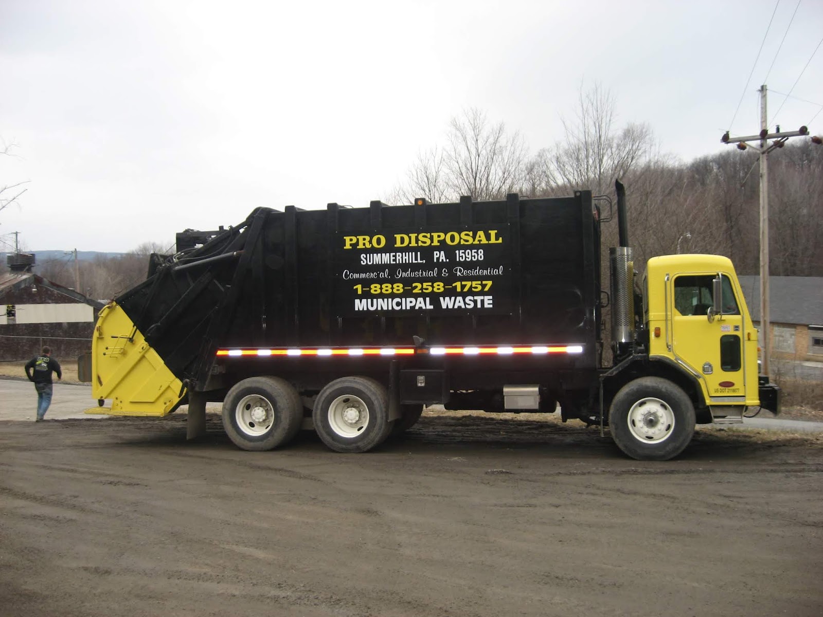 MEC&F Expert Engineers Sanitation worker Barry Miller of Summerhill
