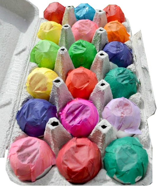 How to make paint filled eggs for kids. #paintingideasoncanvas #paintfilledeggs #artsandcraftsforkids #craftsforkids #paintingideas #paintfilledeggsoncanvas #artprojects #artsandcrafts #activitiesforkids