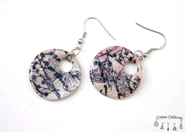 Boucles d'oreilles pâte polymère Blanc Rose Antique Taupe Vert Feuilles d'Argent Tampons Stenna Création