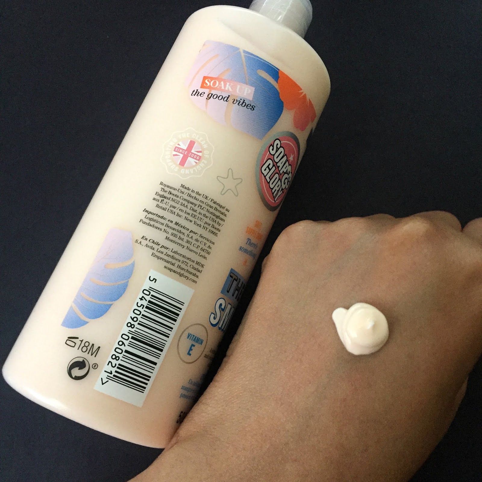 Soap & Glory Call of Fruity Bubble In Paradise Body Wash, The Way She