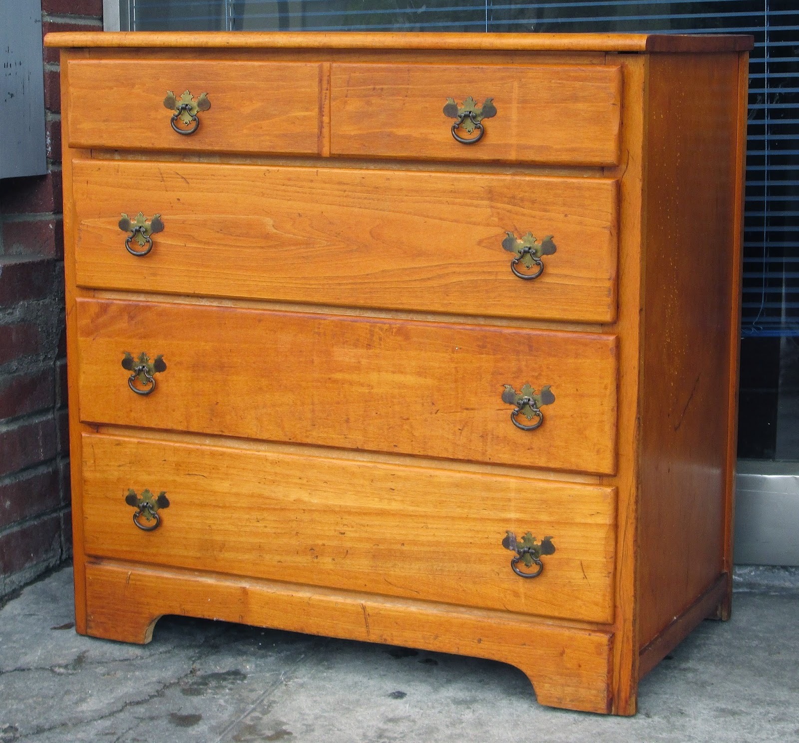 UHURU FURNITURE & COLLECTIBLES SOLD Small Wood Chest of Drawers 55