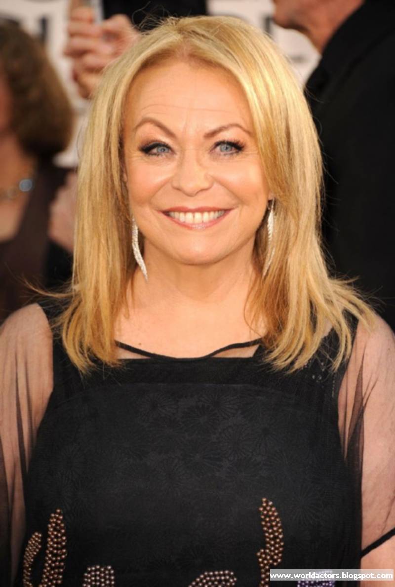 Australian Actress Jacki Weaver Cute picture Gallery | World of Actors