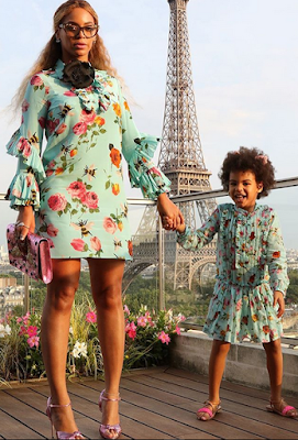 Beyonce and Blue Ivy take cute photos in identical outfits in Paris
