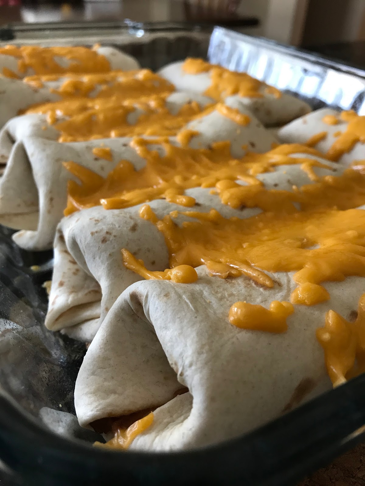 Easy Shredded Chicken Burritos