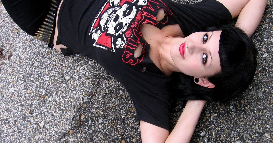 Lirik Lagu Punk Rock Jalanan Cewek Sialan Jancuk Selinting Ganja Kumpulan Lirik Musik