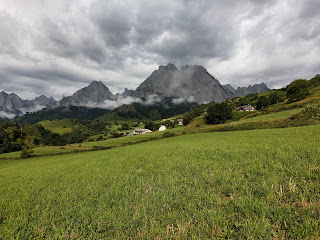  https://the-autour-lescun-pyrenees.blogspot.com/