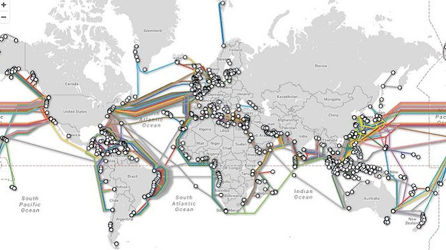 Peta kabel telekomunikasi bawah laut di dunia. (Doc: Submarine Cable Map)