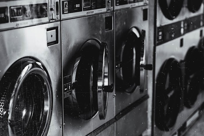 What Happens inside a washing machine while cleaning