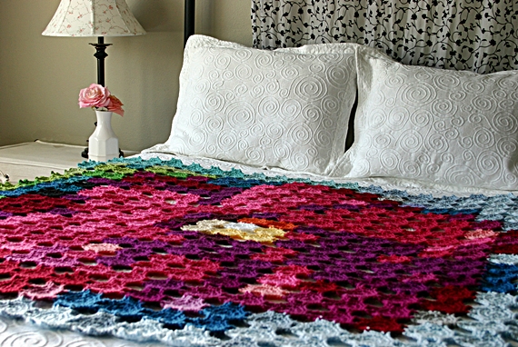 Pointillism Ppsie Crochet Pattern by Susan Carlson of Felted Button