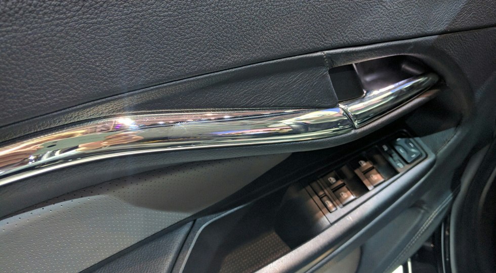 панель 3-х секционная серебро люкс 0,24м*3м*8мм. 72 м². удлиненная lada vesta signature. хром вставки. арт.