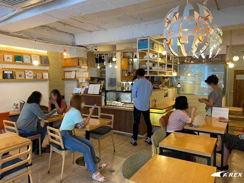 AREX: [Bingsu in Hongdae] Imi and Sweet Lie