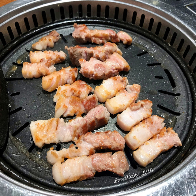 2019, August 走吧釜山哪裡吃美食:味贊王鹽烤肉 網友推薦 南浦洞必吃 3.5公分超厚五花肉 - 第7張圖 2019, August 走吧釜山哪裡吃美食:味贊王鹽烤肉 網友推薦 南浦洞必吃 3.5公分超厚五花肉